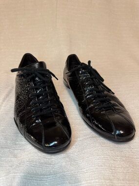 Bruno Magli Black Patent Lace-Up Oxfords